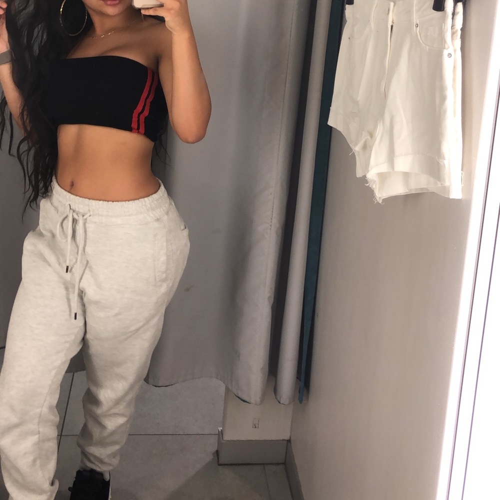 Urban Outfitters Sweats 💚